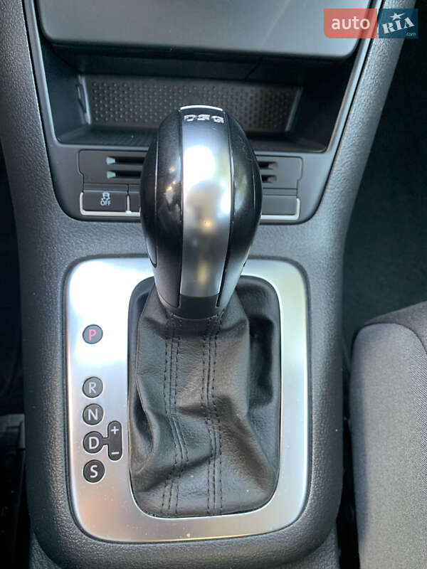 Хетчбек Volkswagen Golf Plus 2010 в Рівному фото 22 Хетчбек Volkswagen Golf Plus 2010 в Рівному