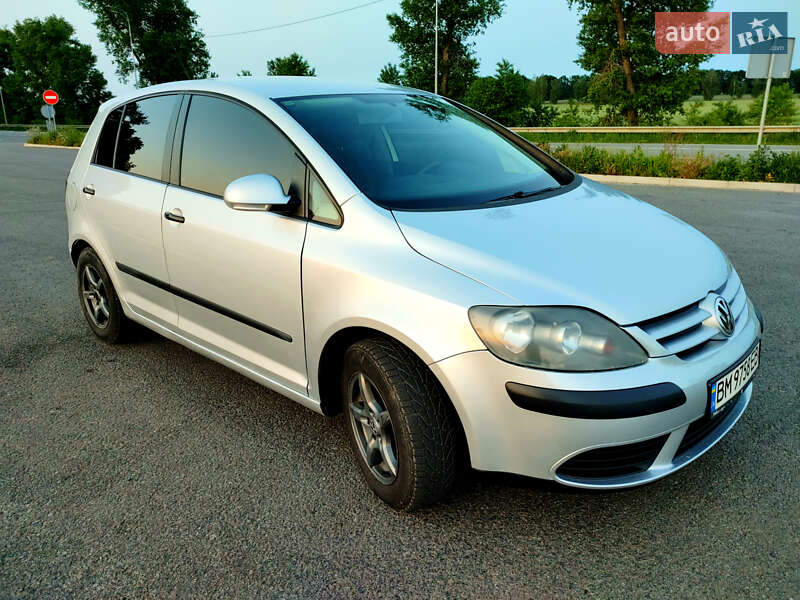 Хетчбек Volkswagen Golf Plus 2005 в Ромнах