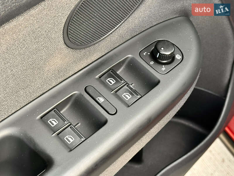 Хетчбек Volkswagen Golf Plus 2010 в Києві