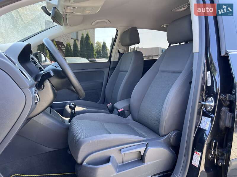 Хетчбек Volkswagen Golf Plus 2006 в Нововолинську