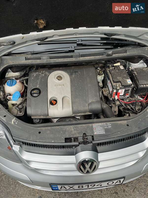 Хетчбек Volkswagen Golf Plus 2005 в Краснограді