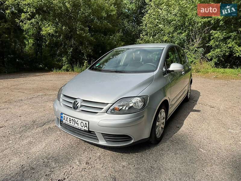 Хетчбек Volkswagen Golf Plus 2005 в Краснограді