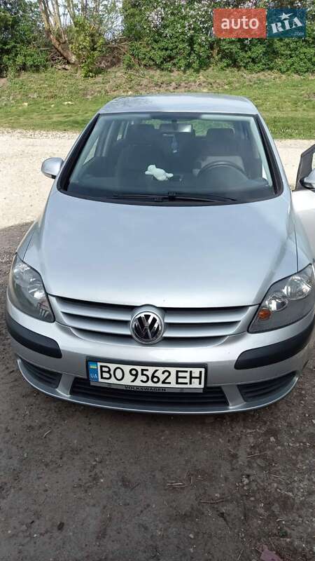 Хетчбек Volkswagen Golf Plus 2005 в Зборові
