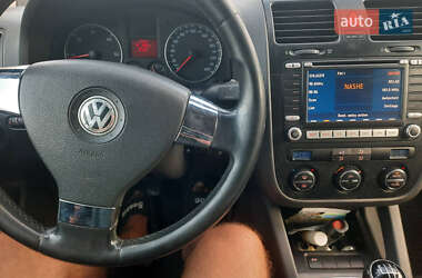 Хэтчбек Volkswagen Golf Plus 2006 в 