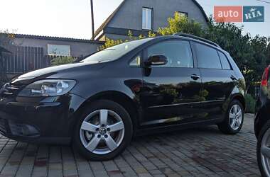 Хэтчбек Volkswagen Golf Plus 2009 в Ровно