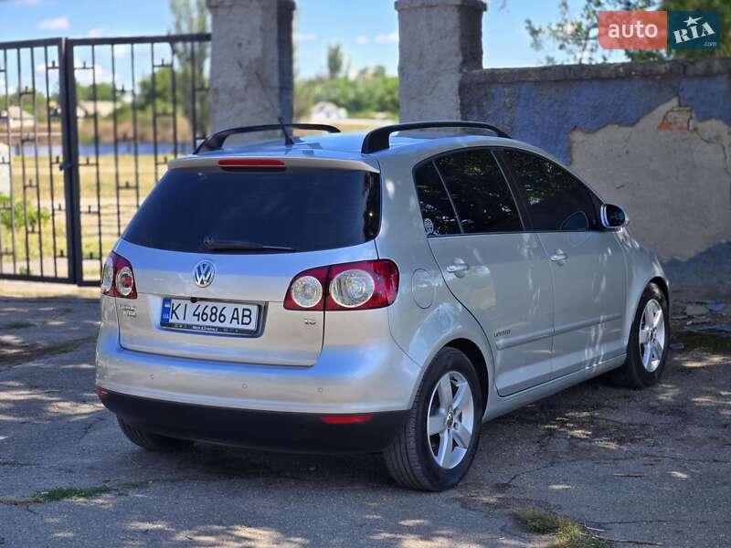 Хэтчбек Volkswagen Golf Plus 2008 в Еланце