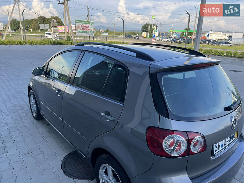 Хетчбек Volkswagen Golf Plus 2010 в Хусті