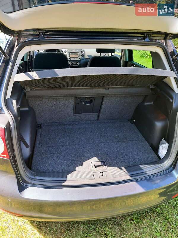 Хэтчбек Volkswagen Golf Plus 2012 в Дубно