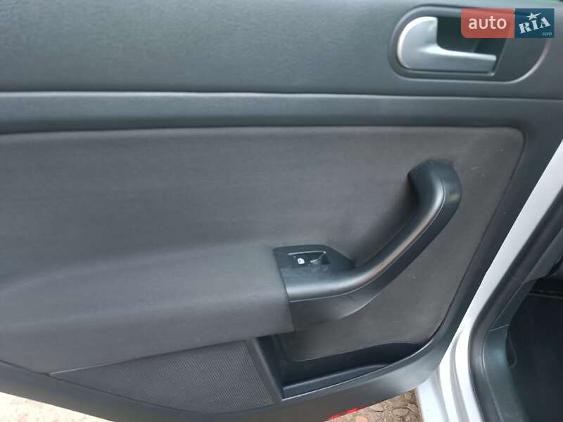 Хетчбек Volkswagen Golf Plus 2010 в Луцьку