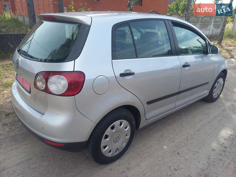 Хетчбек Volkswagen Golf Plus 2006 в Рівному