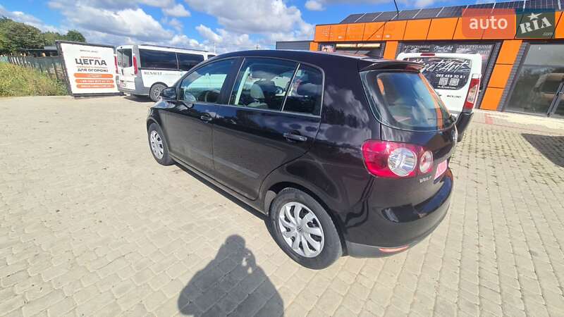 Хетчбек Volkswagen Golf Plus 2005 в Снятині