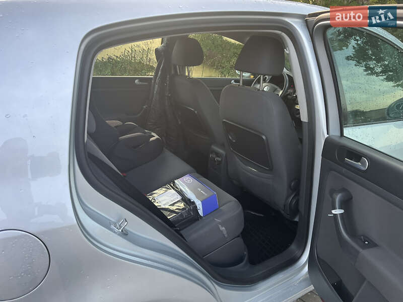 Хэтчбек Volkswagen Golf Plus 2006 в Старой Выжевке фото 7 Хэтчбек Volkswagen Golf Plus 2006 в Старой Выжевке