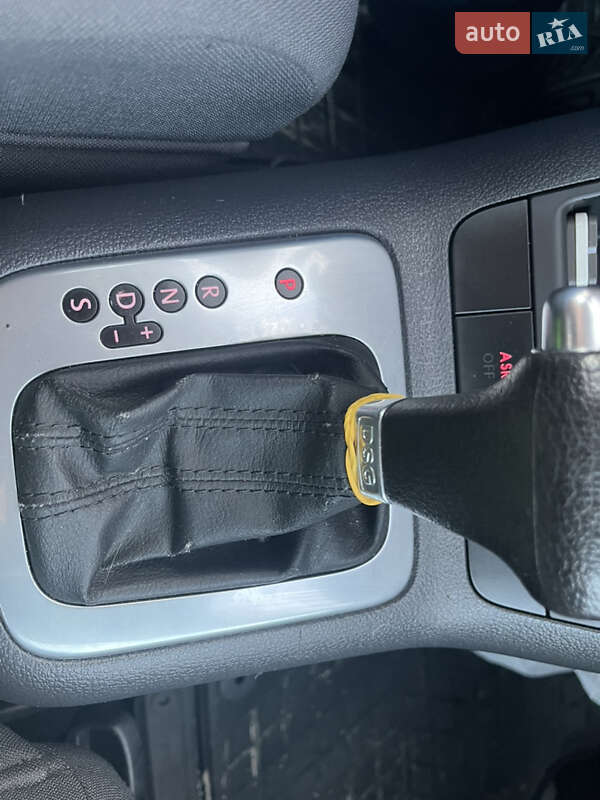 Хэтчбек Volkswagen Golf Plus 2006 в Старой Выжевке фото 13 Хэтчбек Volkswagen Golf Plus 2006 в Старой Выжевке