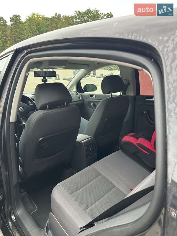 Хэтчбек Volkswagen Golf Plus 2005 в Львове