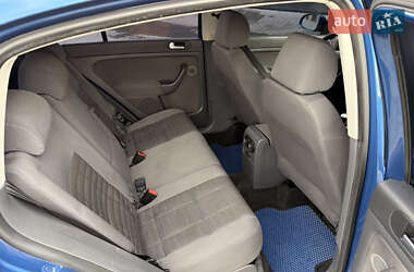 Хэтчбек Volkswagen Golf Plus 2007 в 