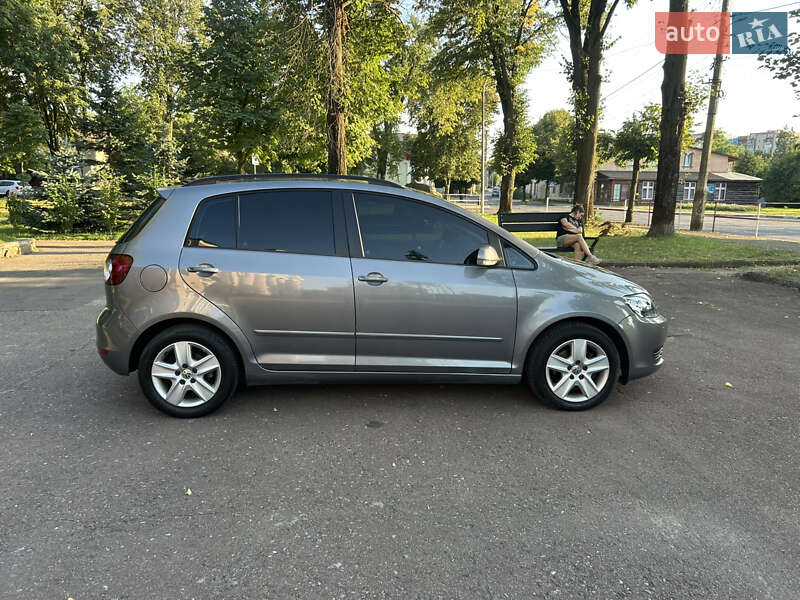 Хэтчбек Volkswagen Golf Plus 2009 в Калуше