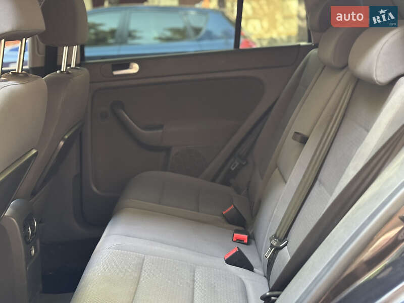 Хэтчбек Volkswagen Golf Plus 2006 в Черновцах