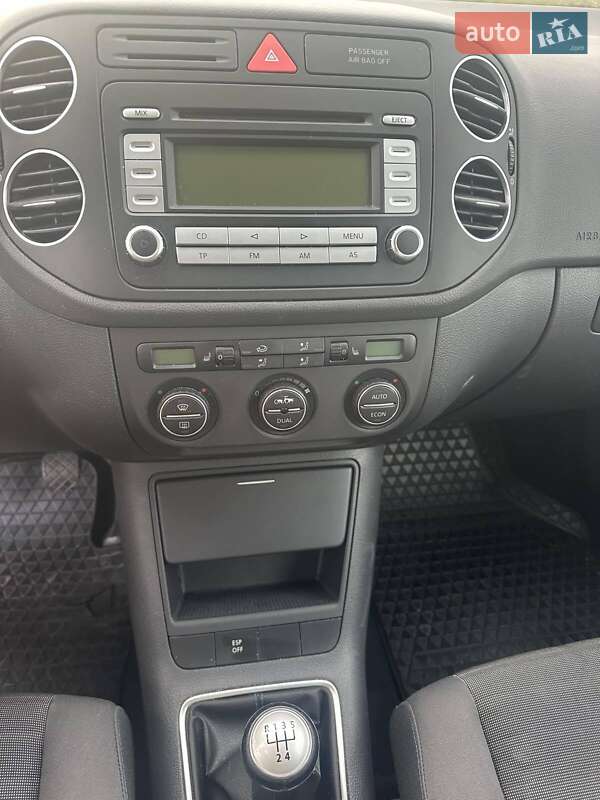 Хетчбек Volkswagen Golf Plus 2007 в Сарнах