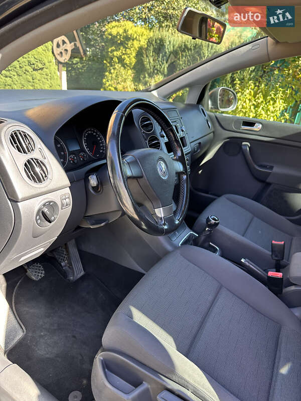 Хэтчбек Volkswagen Golf Plus 2009 в Дрогобыче