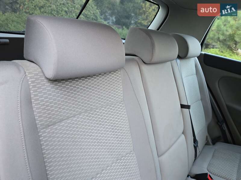 Хэтчбек Volkswagen Golf Plus 2010 в Полтаве фото 57 Хэтчбек Volkswagen Golf Plus 2010 в Полтаве