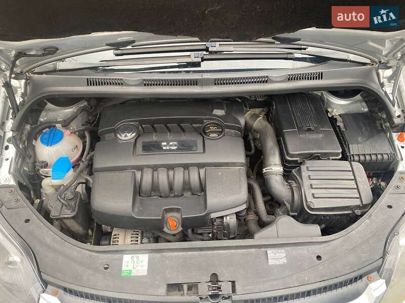 Хетчбек Volkswagen Golf Plus 2005 в Ємільчиному