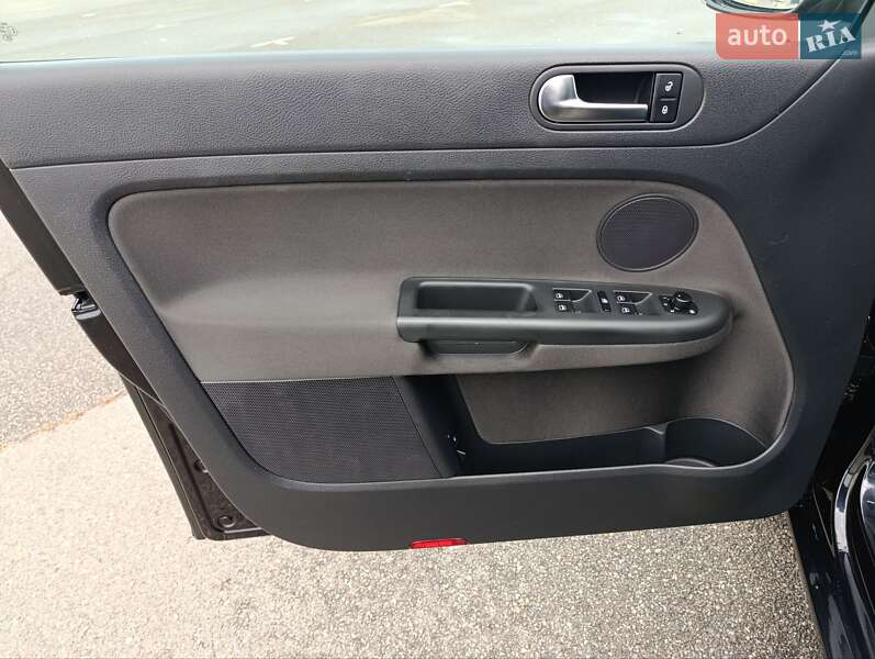 Хэтчбек Volkswagen Golf Plus 2012 в Киеве фото 35 Хэтчбек Volkswagen Golf Plus 2012 в Киеве