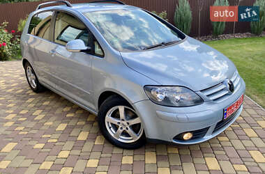 Хэтчбек Volkswagen Golf Plus 2008 в Киеве