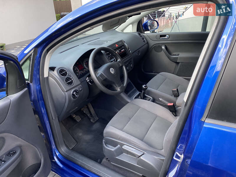 Хетчбек Volkswagen Golf Plus 2005 в Звягелі