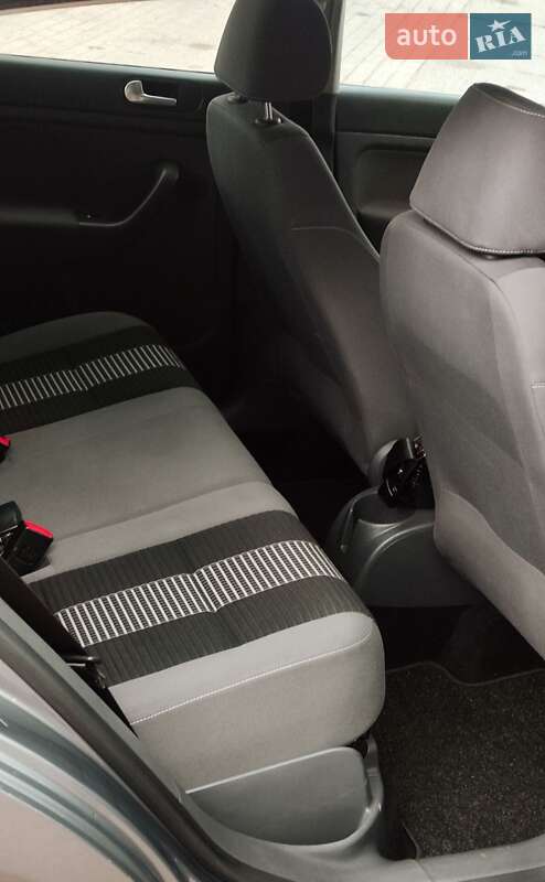 Хэтчбек Volkswagen Golf Plus 2008 в Полтаве