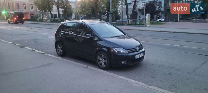 Хэтчбек Volkswagen Golf Plus 2010 в Харькове