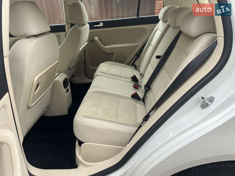 Хетчбек Volkswagen Golf Plus 2010 в Охтирці