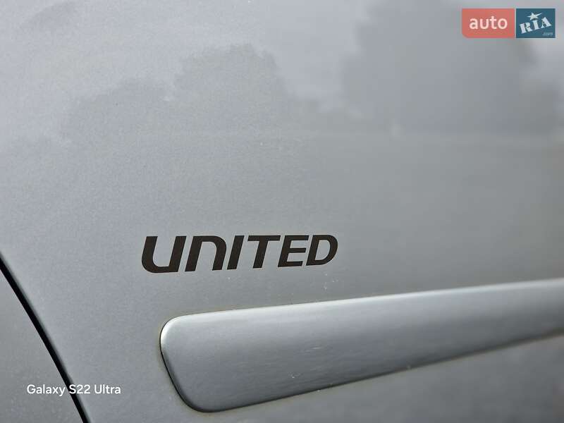 Хэтчбек Volkswagen Golf Plus 2007 в Луцке
