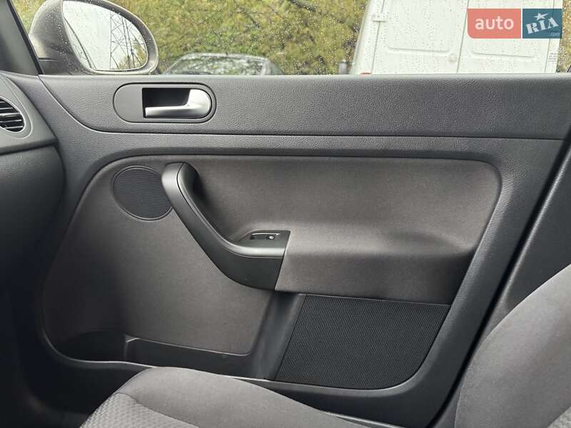 Хетчбек Volkswagen Golf Plus 2010 в Києві