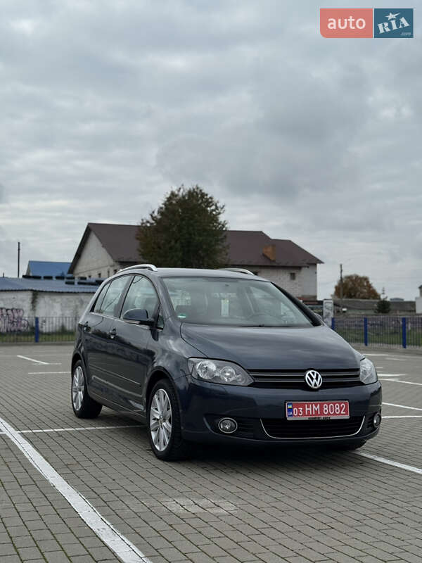 Хэтчбек Volkswagen Golf Plus 2009 в Нововолынске