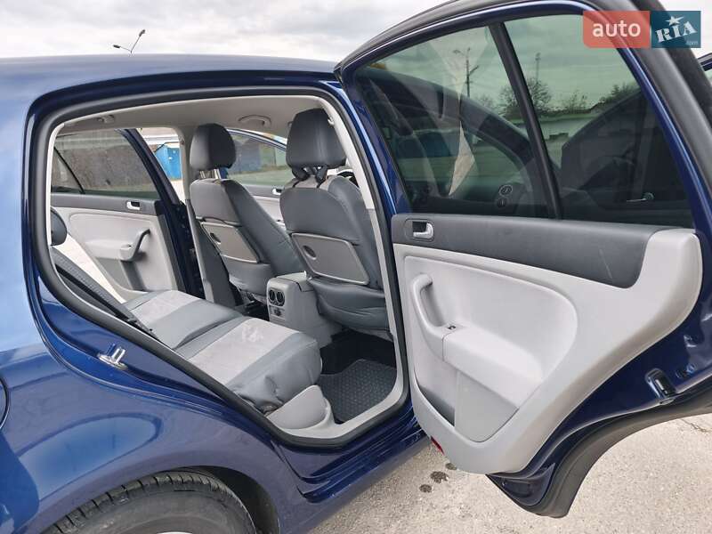 Хэтчбек Volkswagen Golf Plus 2006 в Хмельнике фото 5 Хэтчбек Volkswagen Golf Plus 2006 в Хмельнике