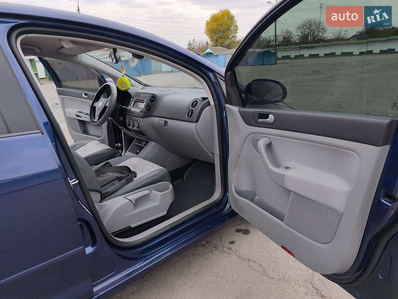 Хэтчбек Volkswagen Golf Plus 2006 в Хмельнике фото 10 Хэтчбек Volkswagen Golf Plus 2006 в Хмельнике