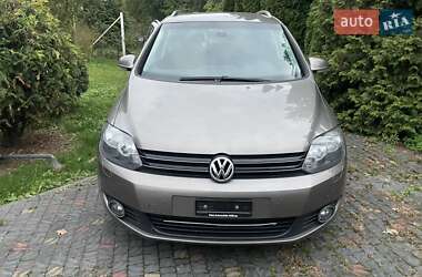 Хэтчбек Volkswagen Golf Plus 2010 в 