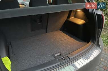 Хэтчбек Volkswagen Golf Plus 2010 в 