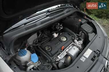 Хэтчбек Volkswagen Golf Plus 2010 в 