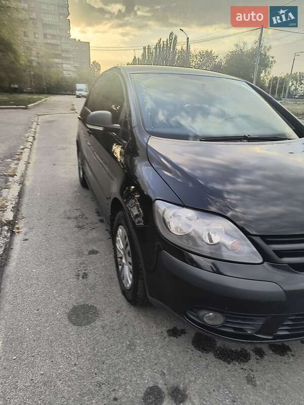 Хетчбек Volkswagen Golf Plus 2007 в Дніпрі