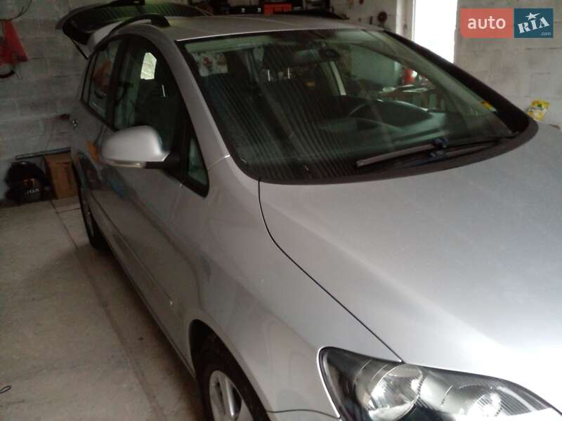 Хэтчбек Volkswagen Golf Plus 2009 в Ровно фото 3 Хэтчбек Volkswagen Golf Plus 2009 в Ровно