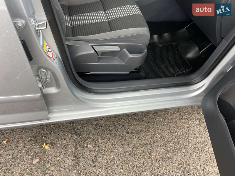 Хэтчбек Volkswagen Golf Plus 2009 в Ровно фото 36 Хэтчбек Volkswagen Golf Plus 2009 в Ровно