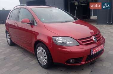 Хэтчбек Volkswagen Golf Plus 2009 в 