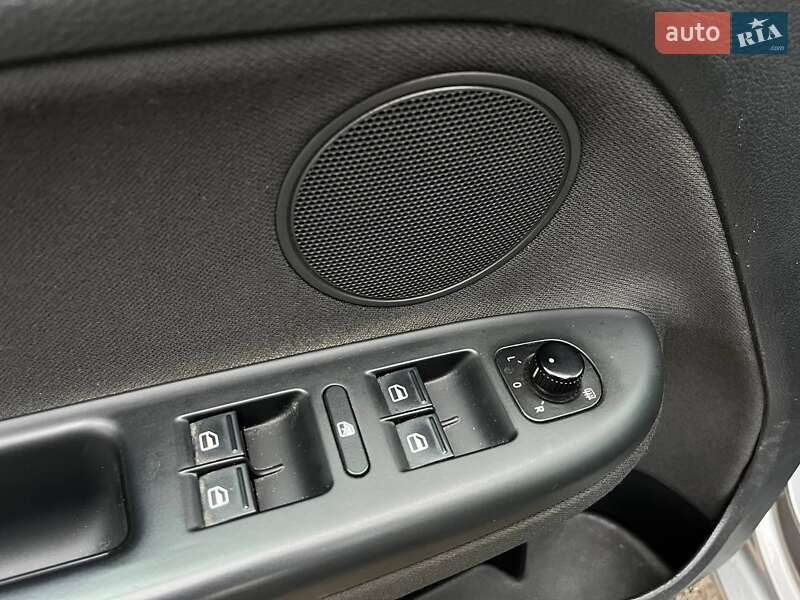 Хетчбек Volkswagen Golf Plus 2010 в Києві