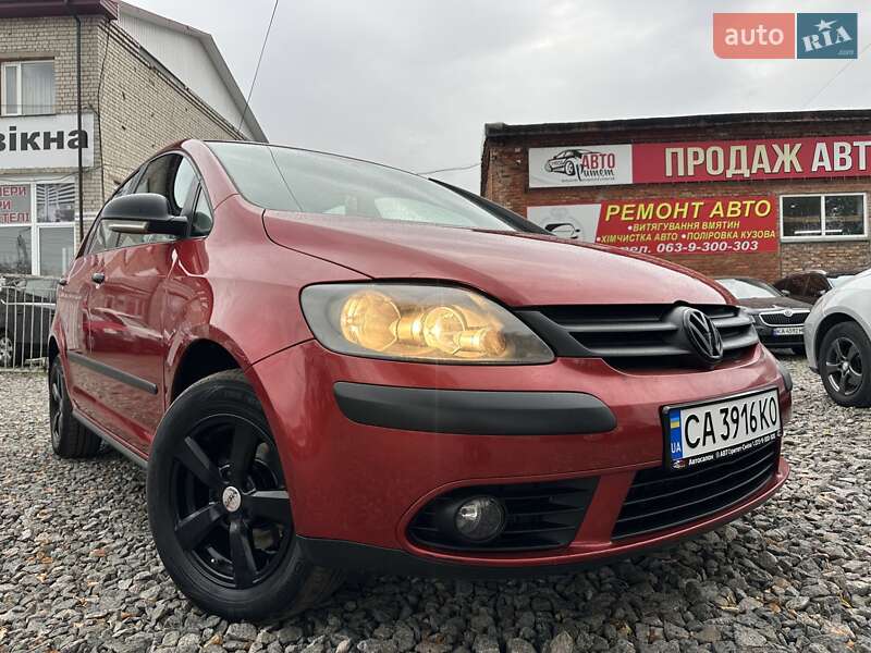 Хэтчбек Volkswagen Golf Plus 2008 в 