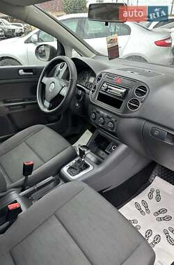 Хэтчбек Volkswagen Golf Plus 2008 в 
