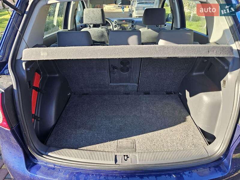 Хэтчбек Volkswagen Golf Plus 2005 в Луцке фото 9 Хэтчбек Volkswagen Golf Plus 2005 в Луцке