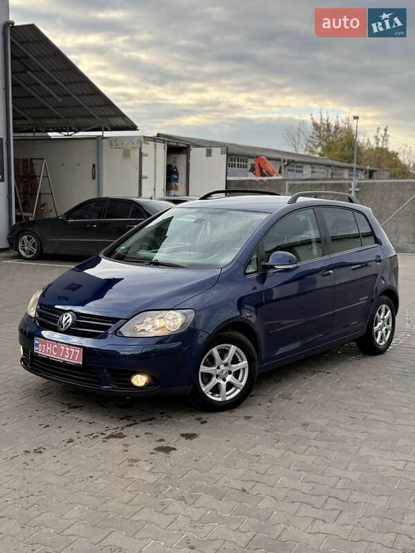 Хэтчбек Volkswagen Golf Plus 2008 в Луцке фото 2 Хэтчбек Volkswagen Golf Plus 2008 в Луцке