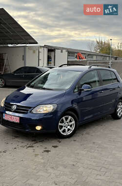 Хэтчбек Volkswagen Golf Plus 2008 в 