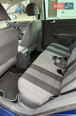 Хэтчбек Volkswagen Golf Plus 2008 в 